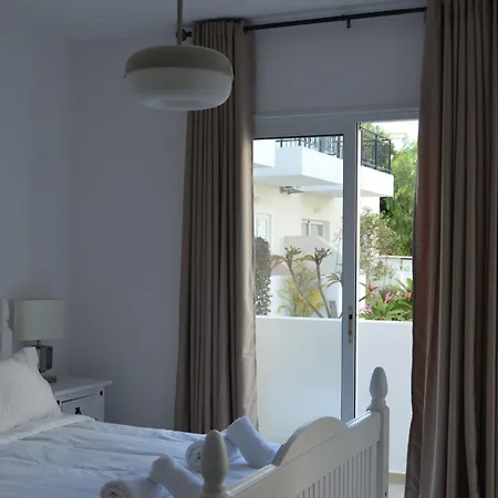 Nea Grove Apartament